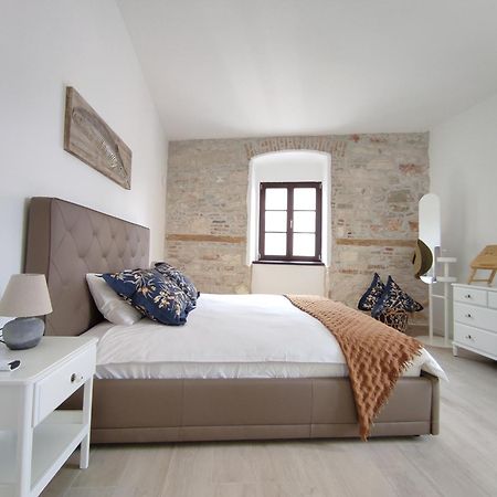 ApartVilla Castropola Bagian luar foto
