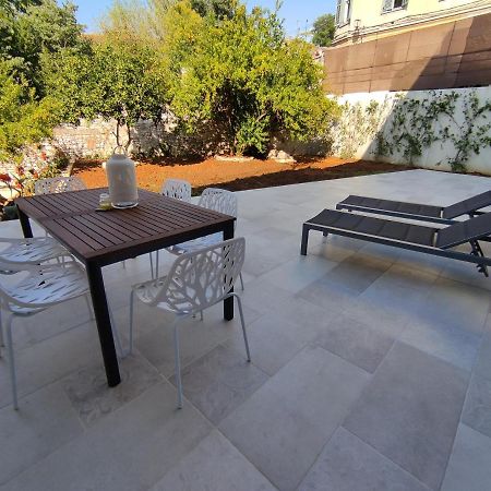 ApartVilla Castropola Bagian luar foto