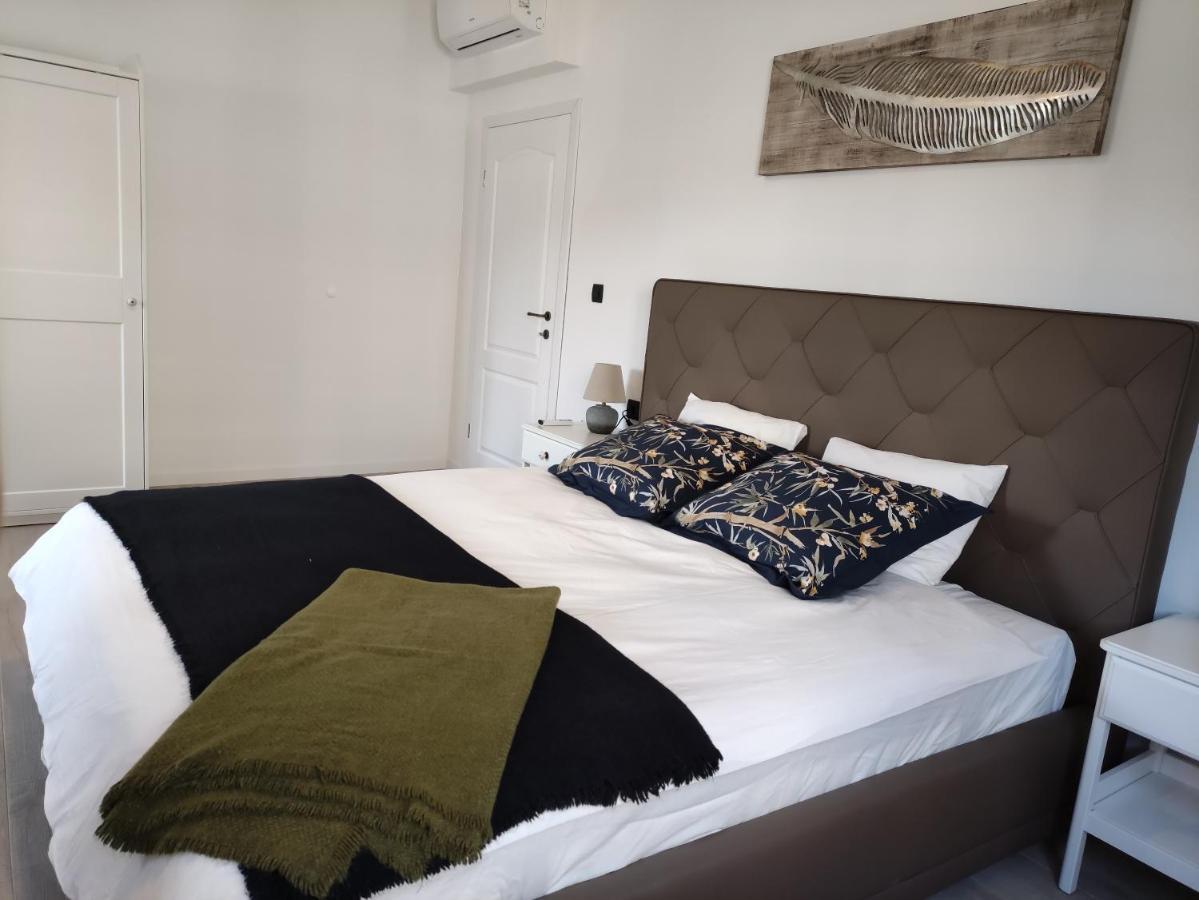 ApartVilla Castropola Bagian luar foto