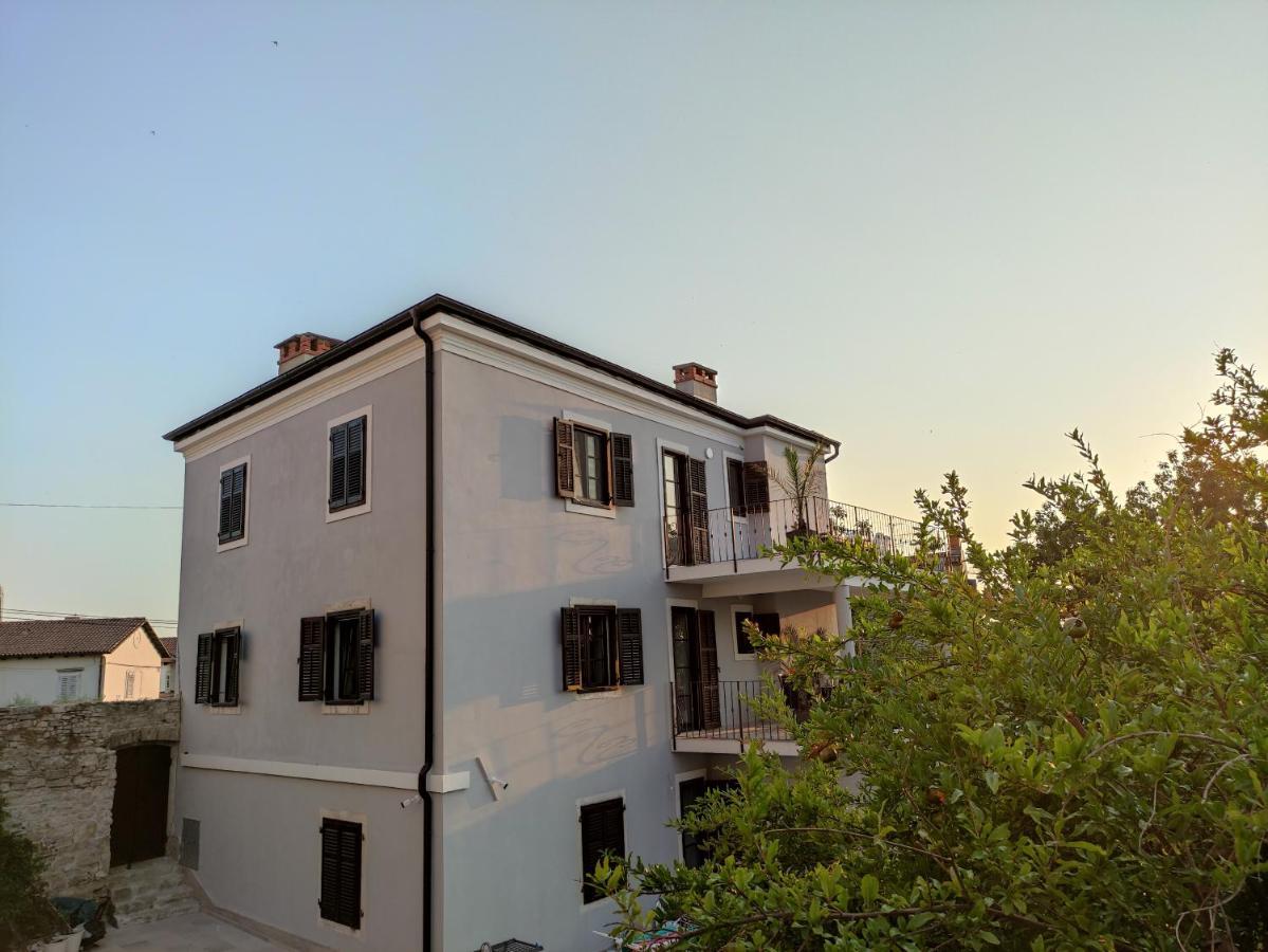 ApartVilla Castropola Bagian luar foto