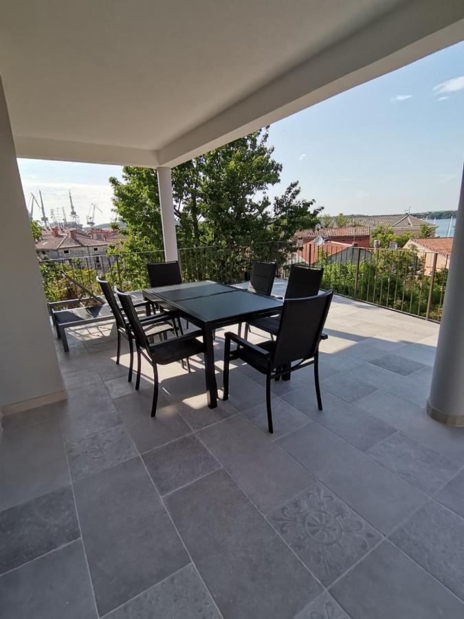 ApartVilla Castropola Bagian luar foto