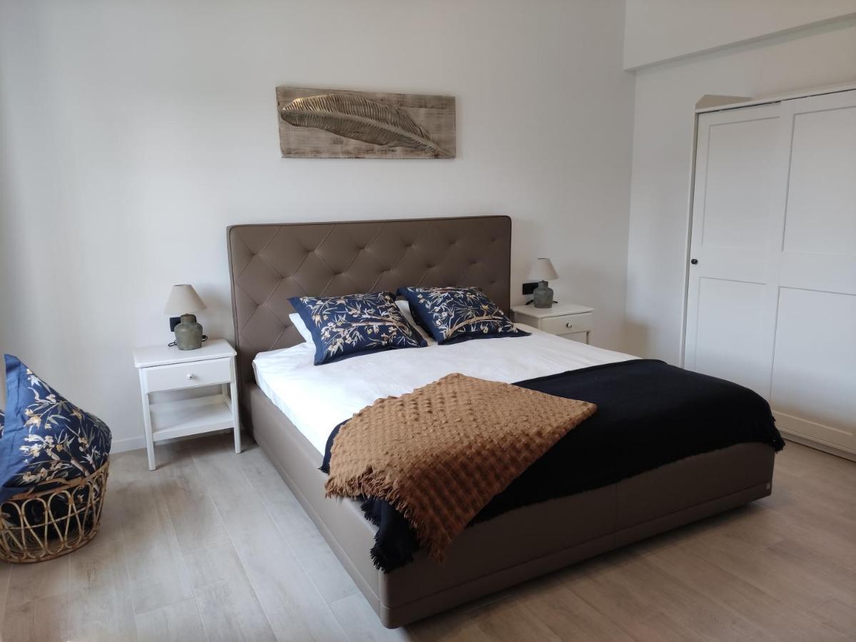 ApartVilla Castropola Bagian luar foto