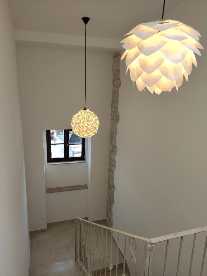 ApartVilla Castropola Bagian luar foto