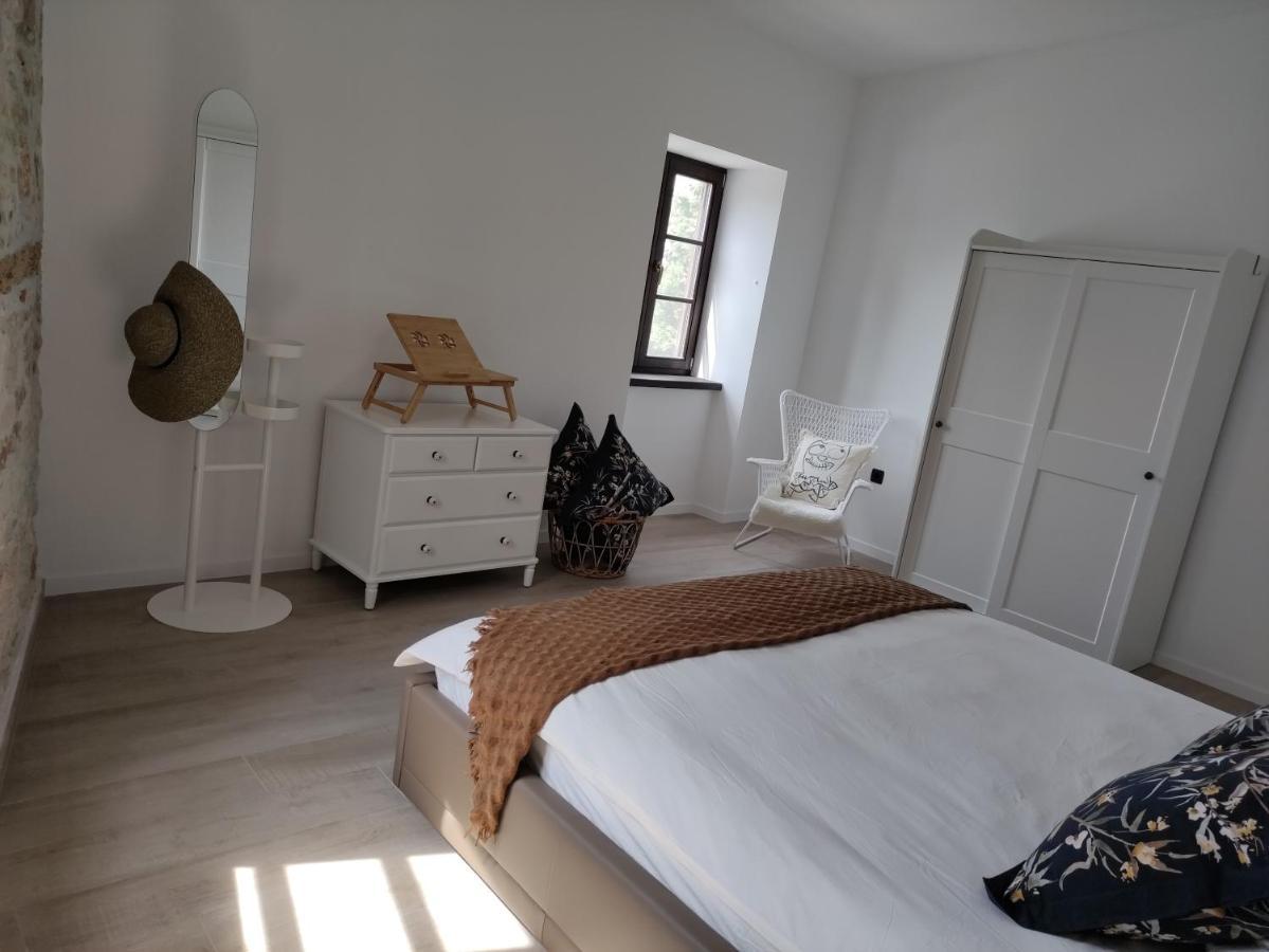 ApartVilla Castropola Bagian luar foto