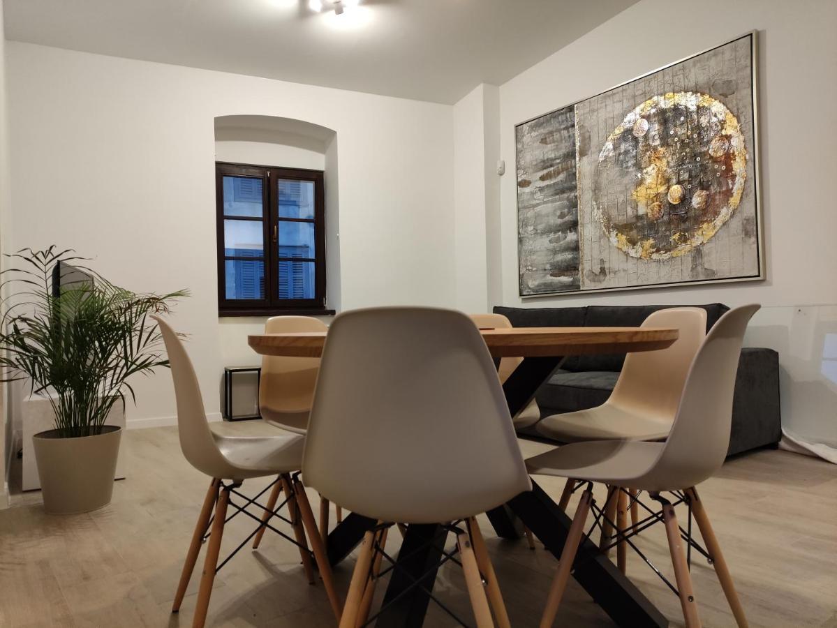 ApartVilla Castropola Bagian luar foto
