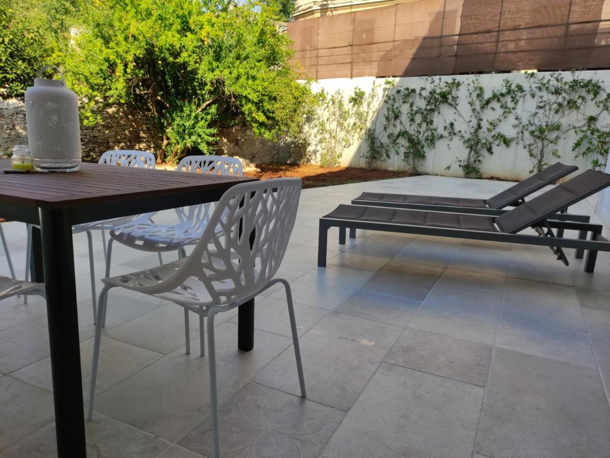 ApartVilla Castropola Bagian luar foto