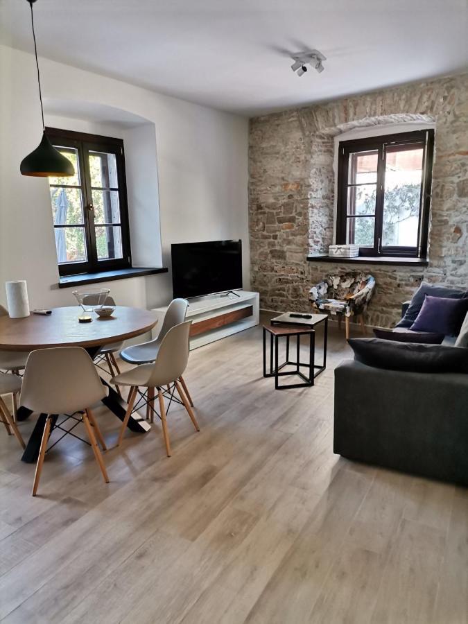 ApartVilla Castropola Bagian luar foto