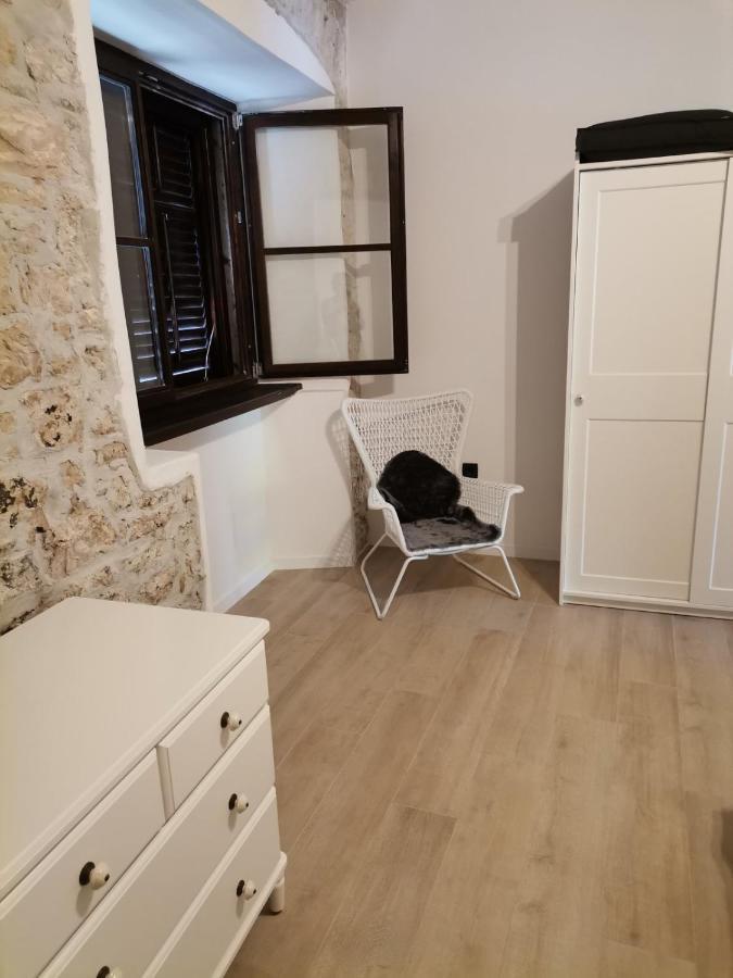 ApartVilla Castropola Bagian luar foto